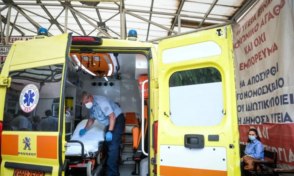 Ηλεία: Σοβαρό τροχαίο με έναν σοβαρά τραυματία και εγκατάλειψη - Σοκαριστικό βίντεο